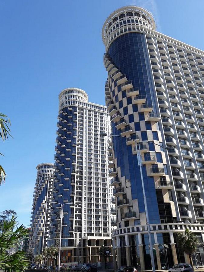 Aparthotel Selfie Batumi Exteriör bild