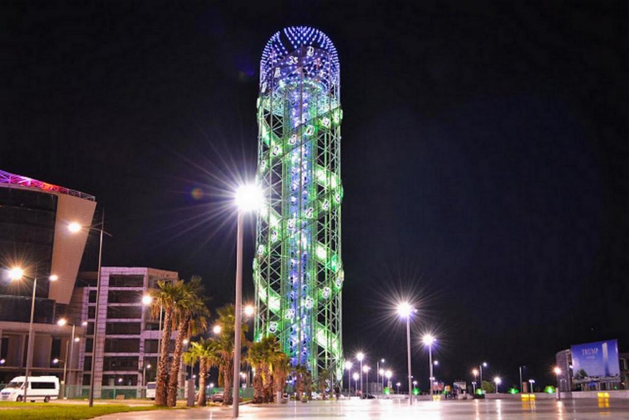 Aparthotel Selfie Batumi Exteriör bild