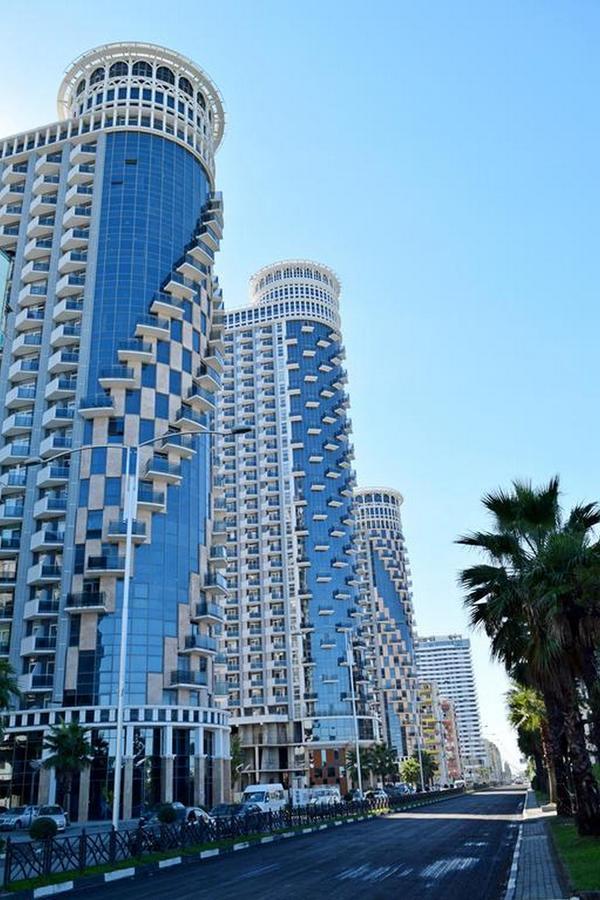 Aparthotel Selfie Batumi Exteriör bild