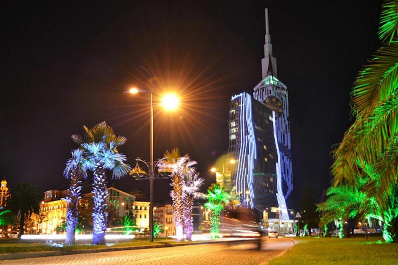 Aparthotel Selfie Batumi Exteriör bild